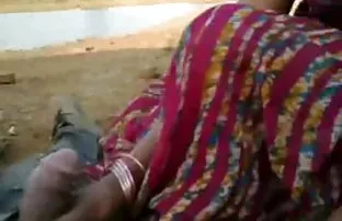 پورن جنسی مرد به دختر حمله کرد و او را زد.