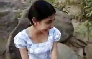 پورن جنسی دختر باردار در جوراب ساق بلند سبک سگ کوچولو دمار از روزگارمان درآورد