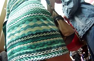 پورن جنسی انسان گره خورده است و لگد به پسر روسی