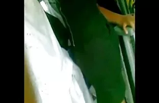 پورن جنسی دانش آموز در یک مرطوب,