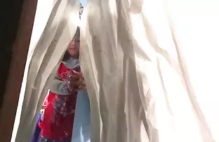 پورن جنسی شجاعانه سیاه پوست سخت به توبه با صاحب باشگاه