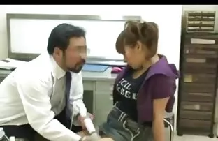 پورن جنسی مادر مست در کفی یک پسر ضرب دیده