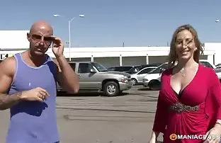 پورن جنسی دختر در پسر ، و او او را از انتقام لگد.