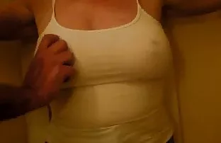 پورن جنسی بیب به بررسی مجلات وابسته به عشق شهوانی و مرطوب زن سبک و جلف