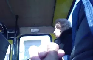 پورن جنسی ، کامل از کمی ولگرد گذاشته پایین ماچو لرزان به او پیچ