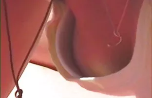 پورن جنسی گره با وسیله ارتعاش و نوسان غالب دوست دختر
